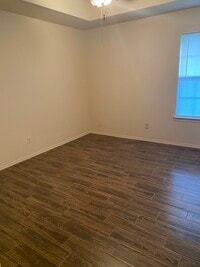 Building Photo - 201 Brook Cir