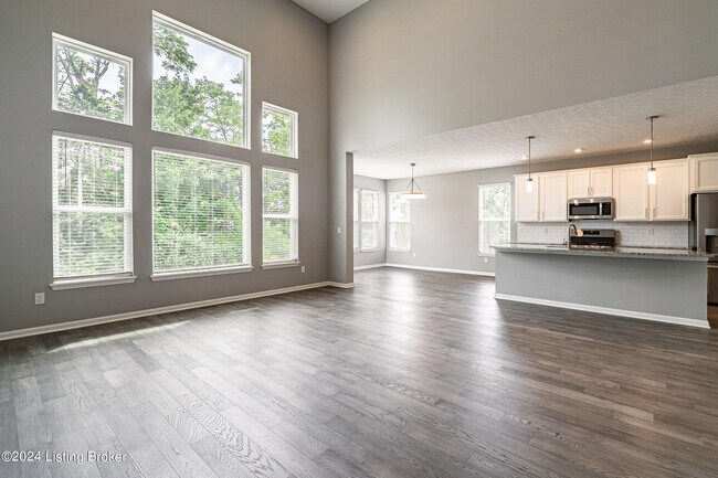 Building Photo - 10536 Vista View Dr