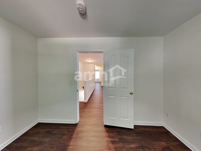 Building Photo - 11251 Heritage Green Dr