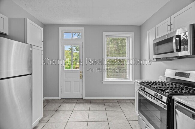 Building Photo - 4109 Hartford St