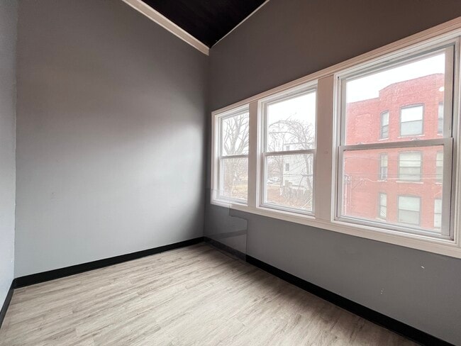 Building Photo - 7057 S Normal Blvd