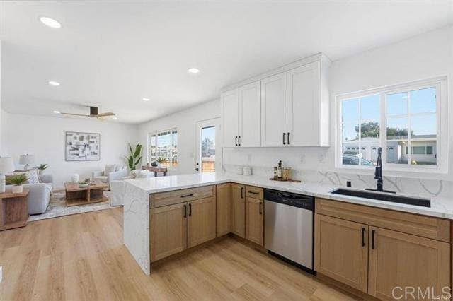 Building Photo - 702 Oaklawn Ave