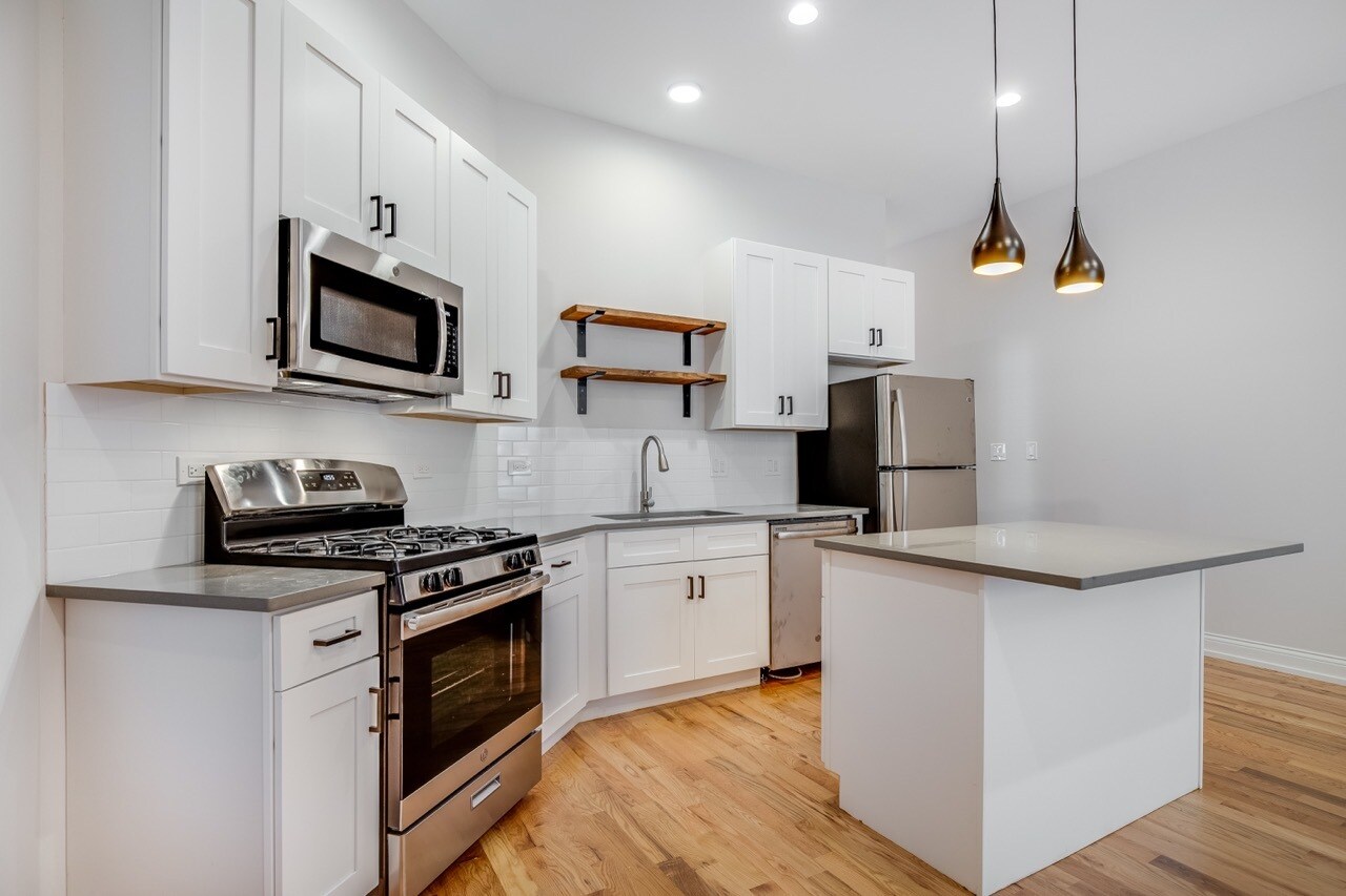 Building Photo - 5407 S Harper Ave