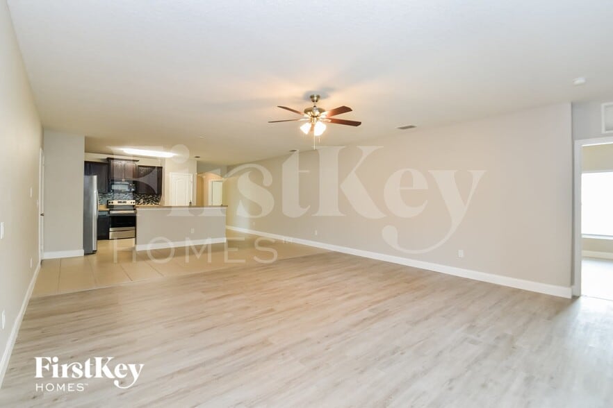 Building Photo - 481 Nadeau Way