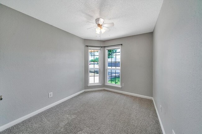 Building Photo - 16906 Pocono Dr