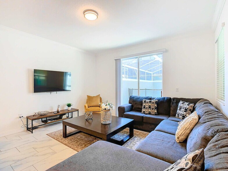 Building Photo - 996 Leader St