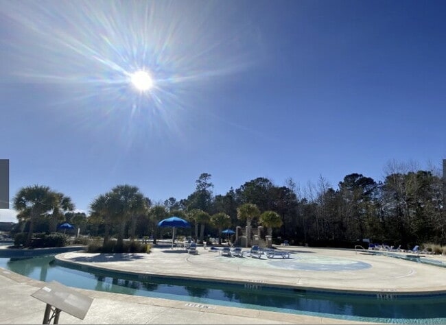 Building Photo - Spacious, Four Bedroom Townhouse With a View!