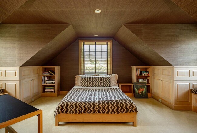 Building Photo - 59 First Neck Lane