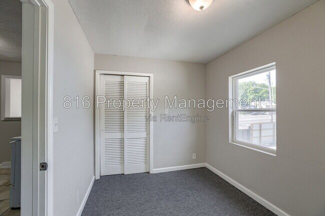Building Photo - 8718 E Winner Rd