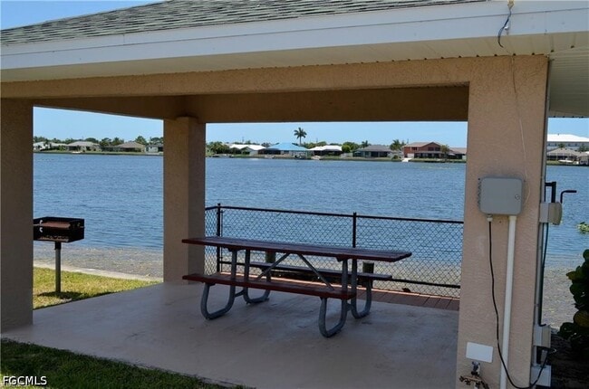Building Photo - 1702 Emerald Cove Dr