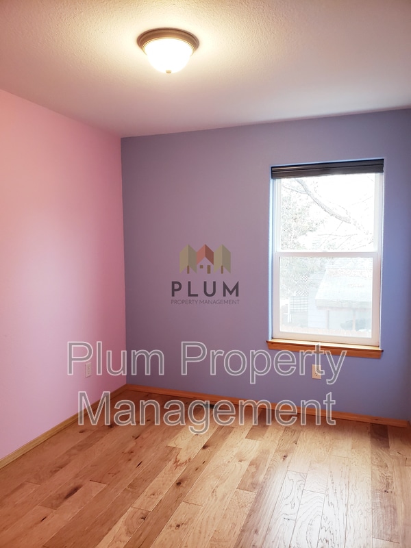 Building Photo - 1508 Kemp St