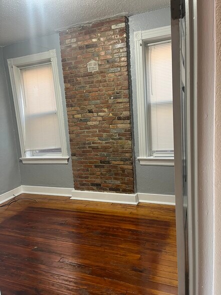 Middle Bedroom/office - 2730 Ann Ave