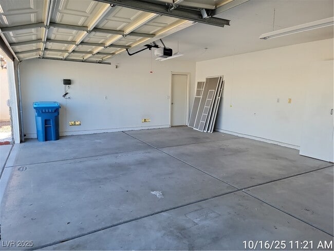 Building Photo - 5425 Thomaston Ct