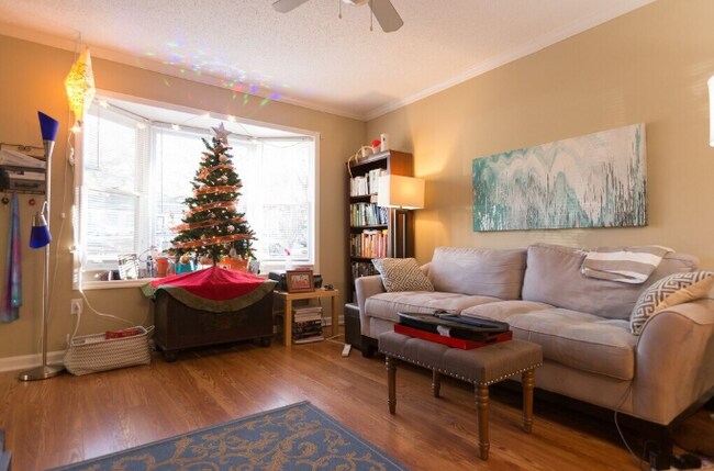 Building Photo - 170 Northview Dr