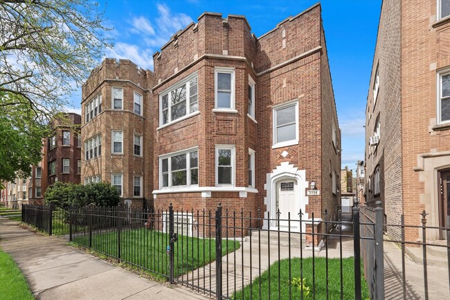 Building Photo - 7716 S Kingston Ave