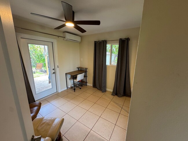 Building Photo - Kahana Ocean View Three bedroom/ Two Bath Unit