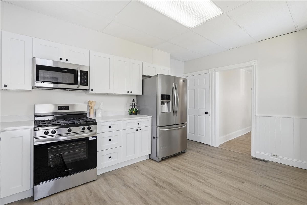 Building Photo - 315 2nd St