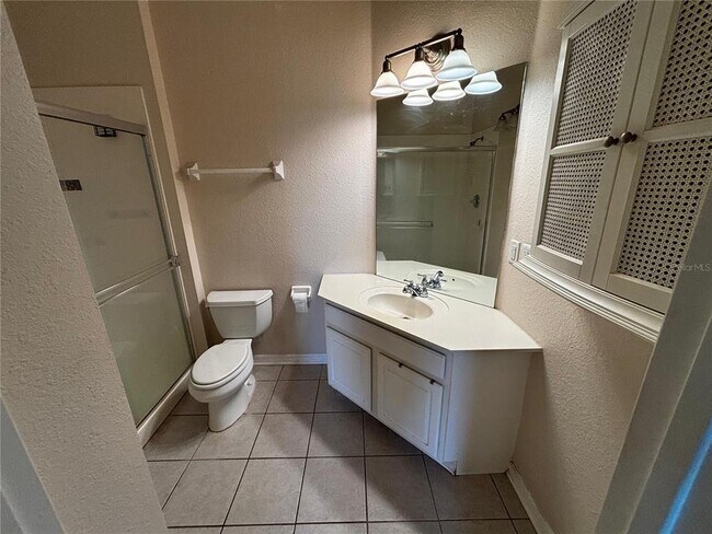 Building Photo - 8304 Portofino Dr