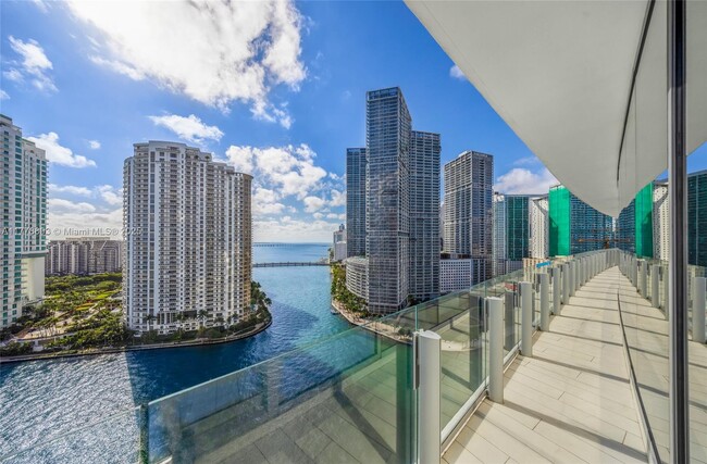 Building Photo - 300 Biscayne Blvd Way
