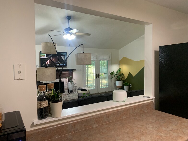 Building Photo - 10610 Worthington Hills Manor
