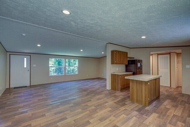 Building Photo - 429 W Sunshine Ln