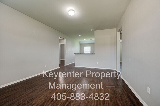 Building Photo - Gorgeous 3 Bed 2 Bath in Moore/SE OKC