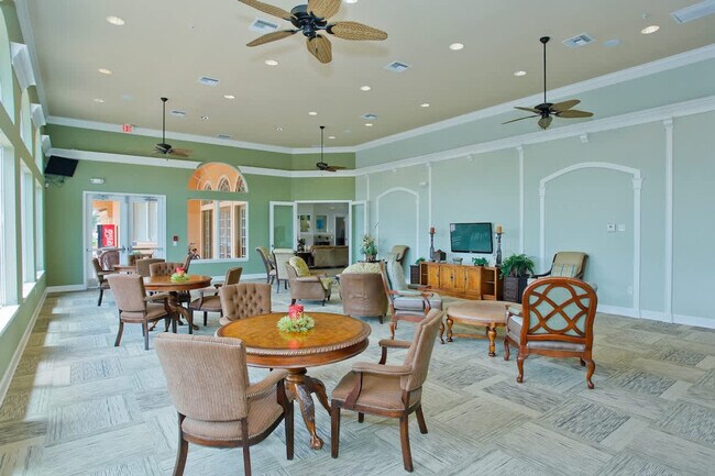 Building Photo - 220 Las Fuentes Dr