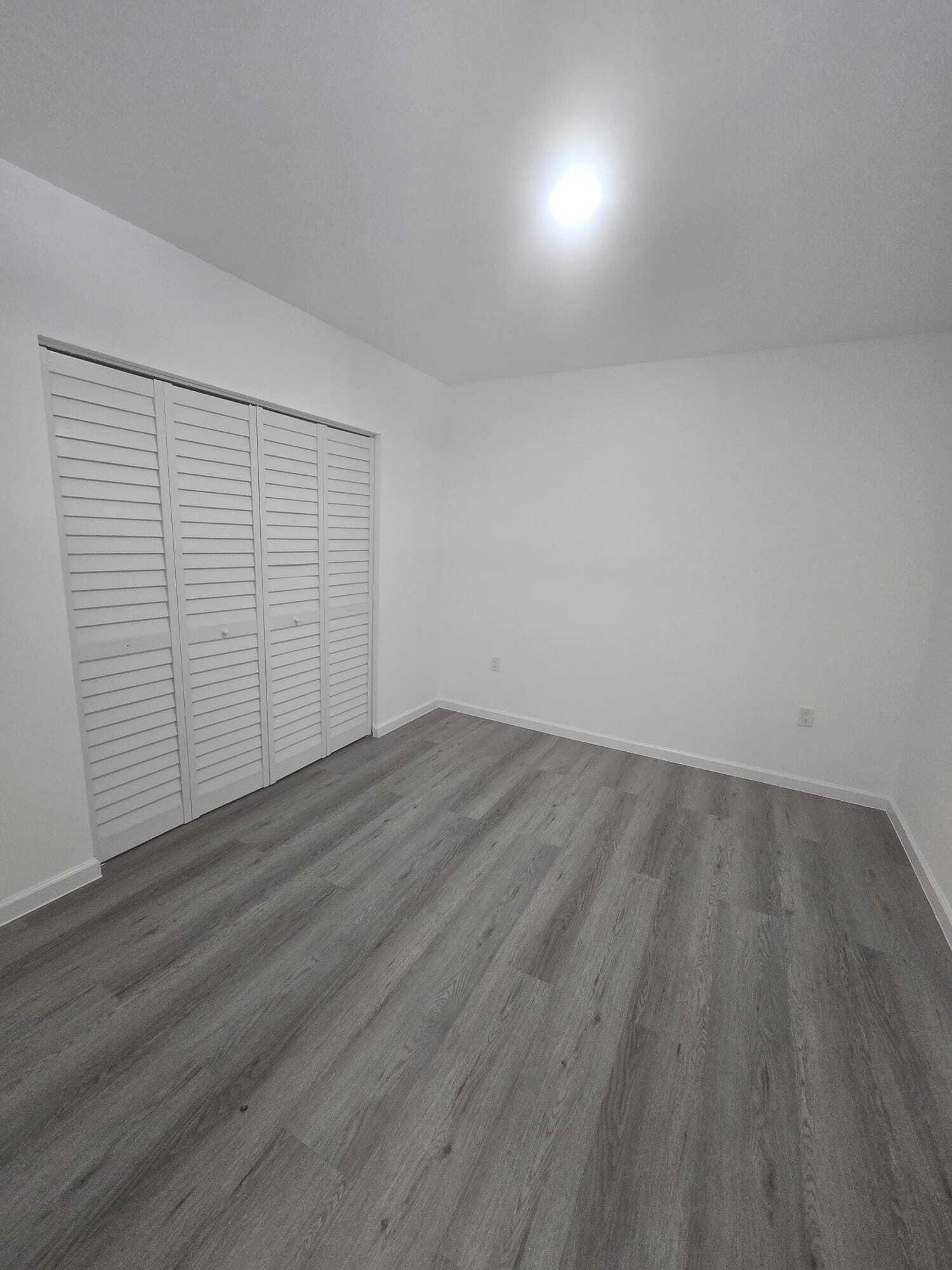 Building Photo - 568 NW 7th St