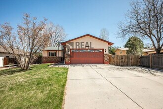 Building Photo - 4314 Blueflax Dr