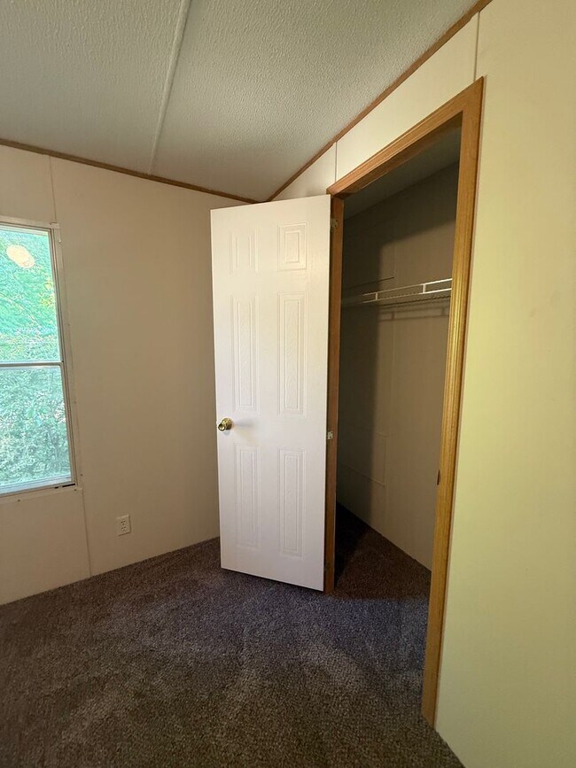 Building Photo - 3602 Wellington Ln