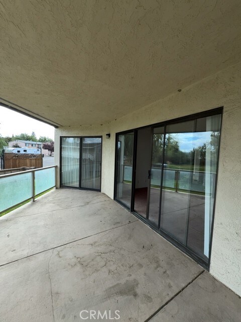 Building Photo - 10 Royale Ave