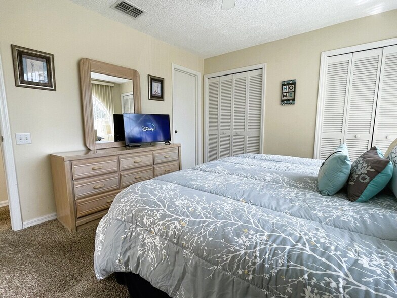 Building Photo - 2950 Cottage Grove Ct