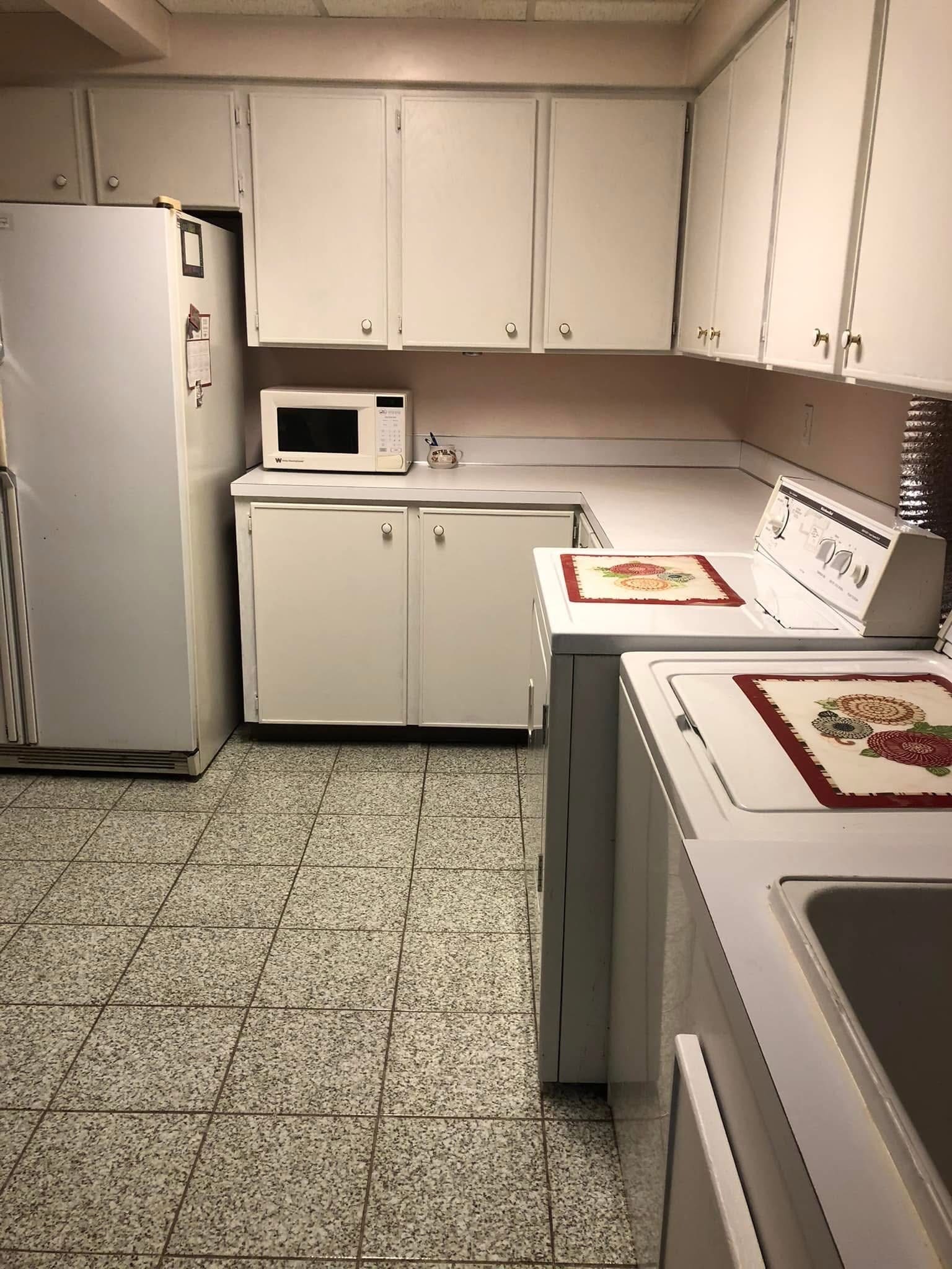 Washer/dryer - 7230 Fox Meadow Dr NE