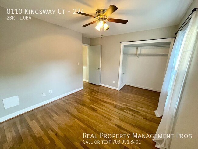 Building Photo - UPDATED 2 BEDROOM HOME - PRVATE BACK YARD ...