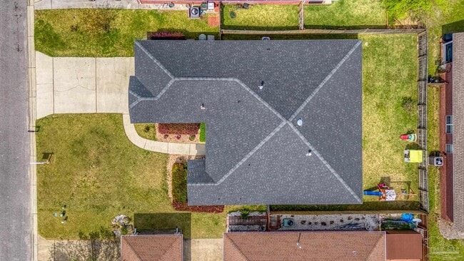 Building Photo - 4986 Vizcaya Dr