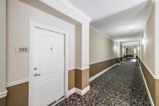 Building Photo - 1711 Old Spanish Trl