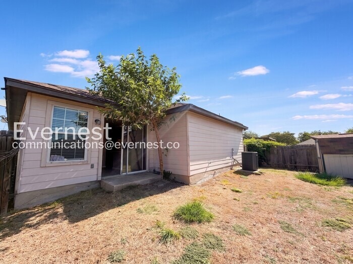Building Photo - 1112 Apollo Cir