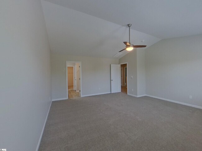 Building Photo - 260 Miller Dr