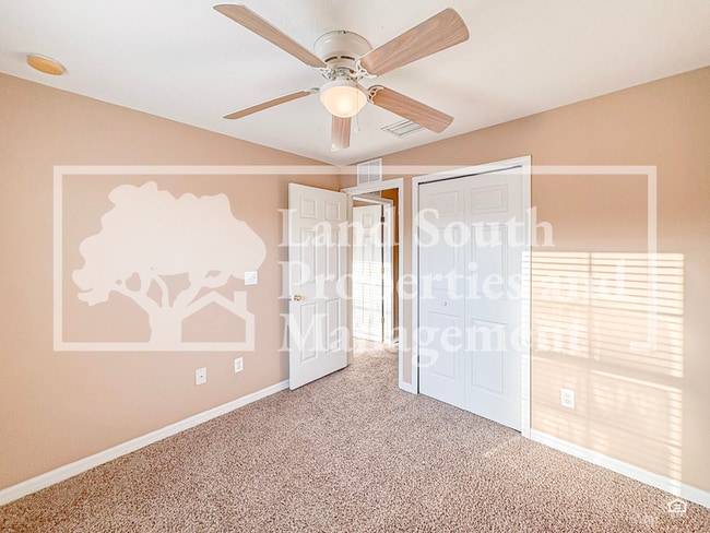 Building Photo - 5432 River Rock Rd