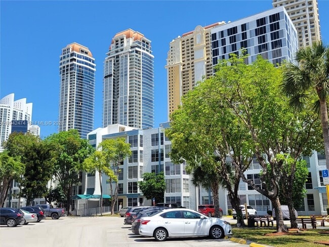 Building Photo - 17620 Atlantic Blvd