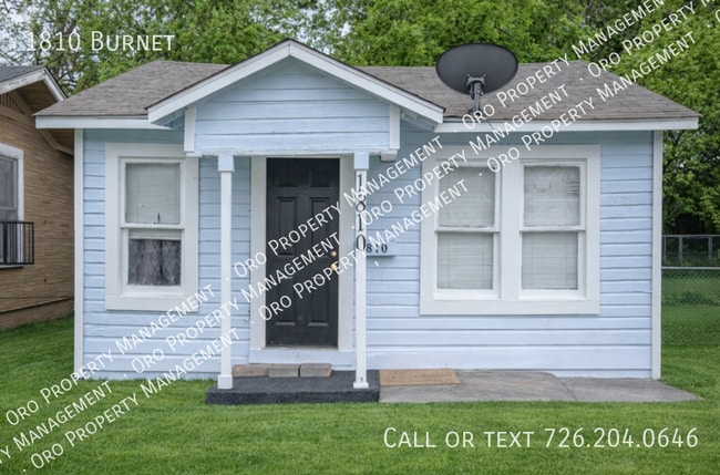 Building Photo - 1810 Burnet St
