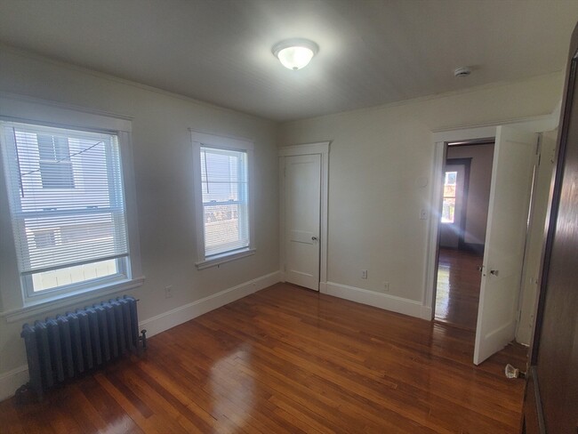Building Photo - 30 Boutwell St