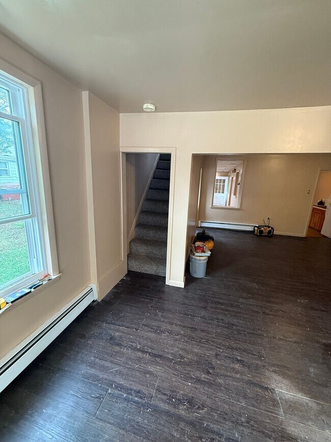 Building Photo - 2 bedroom possibly 3 with oversized Garage/Work Shop in Newville