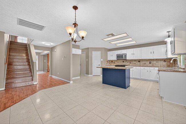 Building Photo - 19419 Arbor Pines Ln