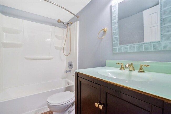 Building Photo - 3254 S Semoran Blvd