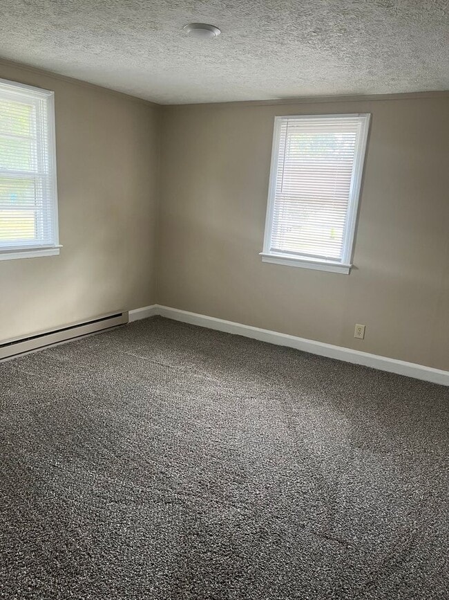 Building Photo - 2-Bedroom Home in Spring Lake