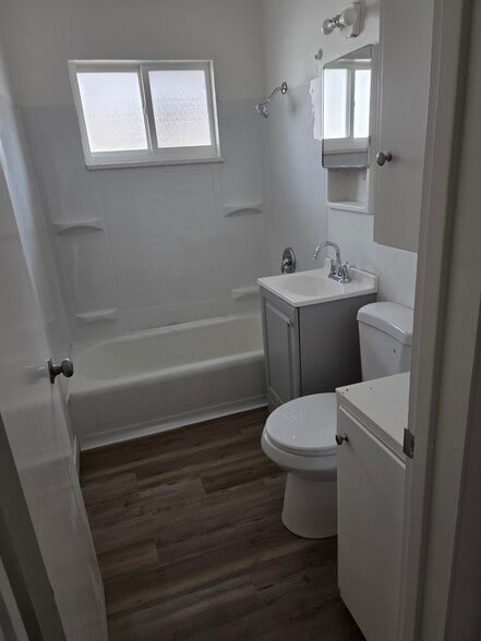 Building Photo - 1112 McKinley Ave