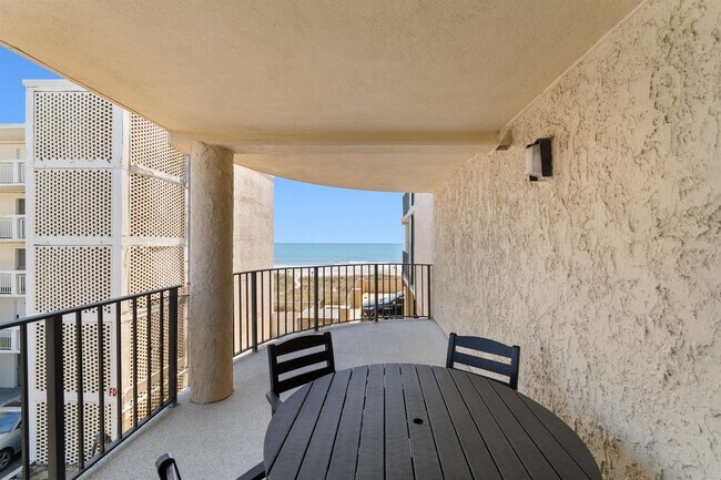 Building Photo - 1425 S Ocean Blvd