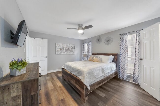 Building Photo - 7200 T C Jester Blvd