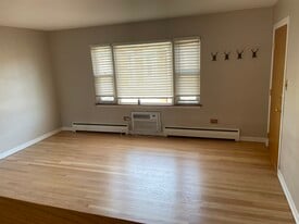 Building Photo - 1537 Harlem Ave